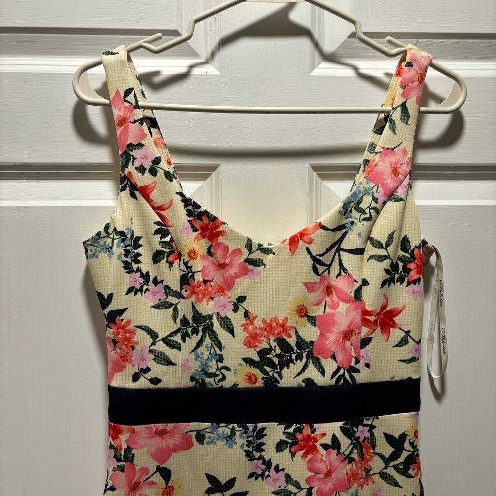 GUESS FLORAL DRESS - Picture 3 of 11